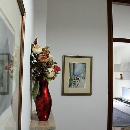 Casa Del Tennis Ивреа Екстериор снимка