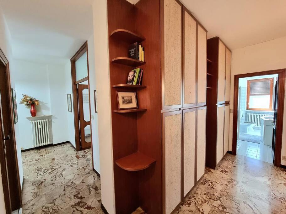 Casa Del Tennis Ивреа Екстериор снимка