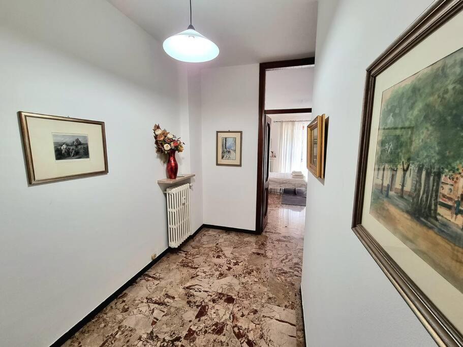 Casa Del Tennis Ивреа Екстериор снимка