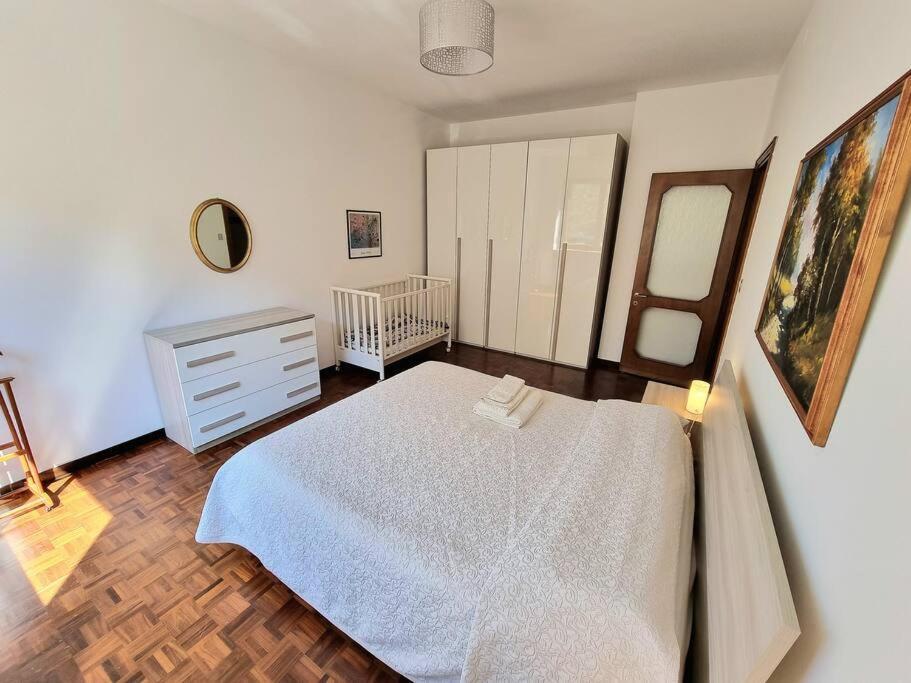 Casa Del Tennis Ивреа Екстериор снимка